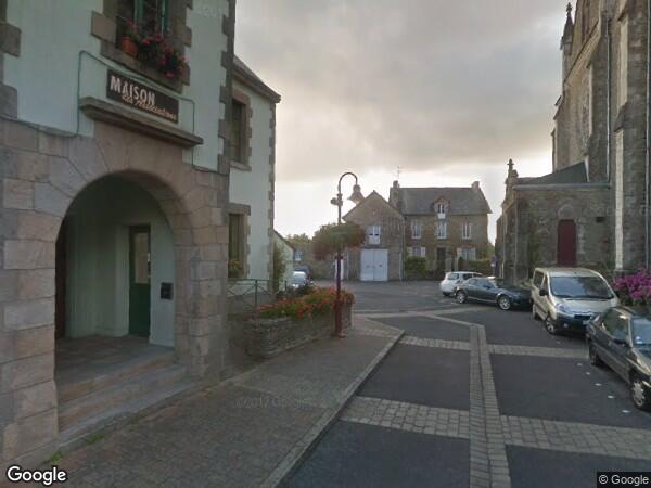 UNE  MAISON D'HABITATION