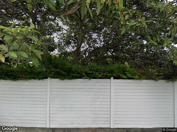 UNE  MAISON A USAGE D'HABITATION