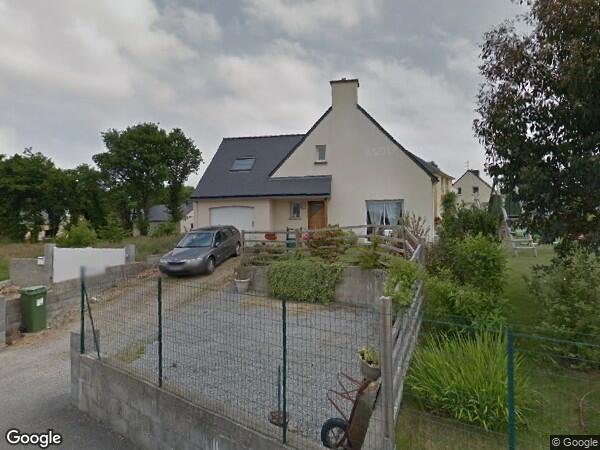 UNE MAISON D'HABITATION