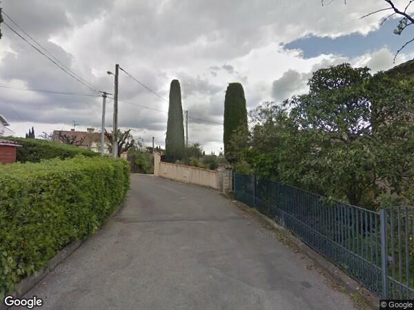 UNE MAISON D'HABITATION 