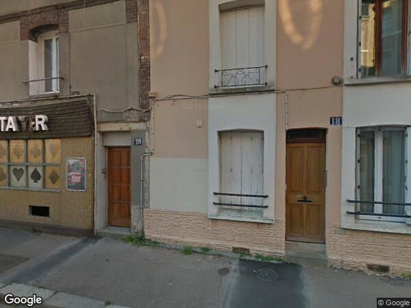 UN ENSEMBLE IMMOBILIER