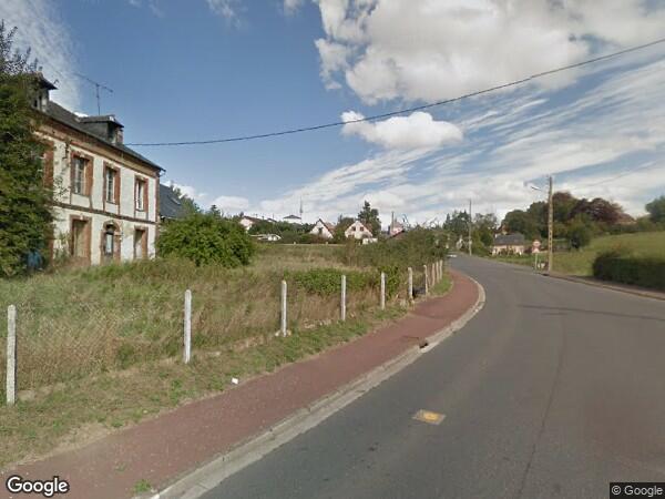 UNE  MAISON D'HABITATION