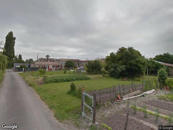 UNE MAISON D'HABITATION