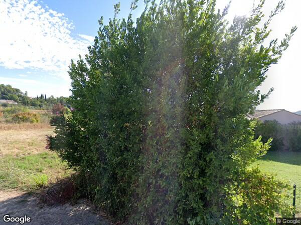 UNE CONSTRUCTION A USAGE D'HABITATION