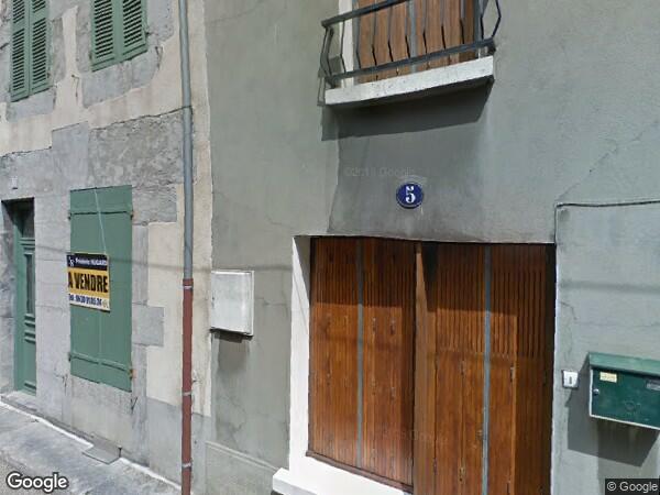 UNE MAISON D'HABITATION