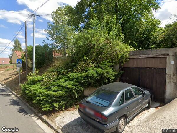 UN PAVILLON D'HABITATION DE TYPE F5 ET UN TERRAIN