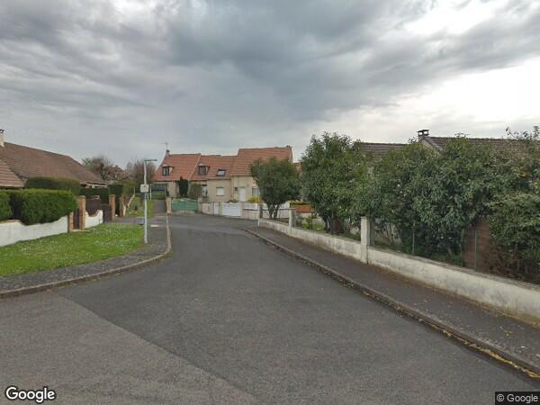 UNE MAISON INDIVIDUELLE À USAGE D'HABITATION