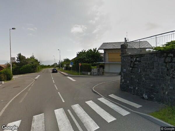 UN APPARTEMENT, UN GARAGE AVEC EMPLACEMENT DE PARKING ET D'UNE CAVE
