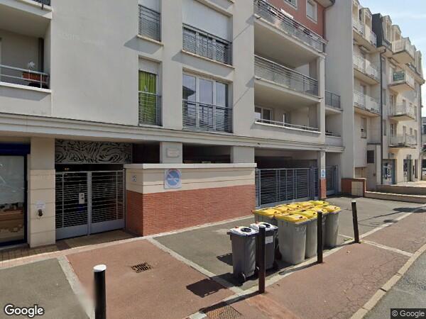 UN APPARTEMENT