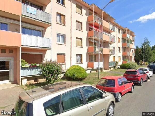 UN APPARTEMENT