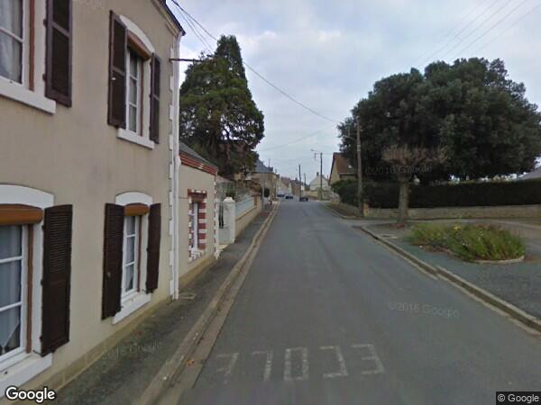 UNE  MAISON