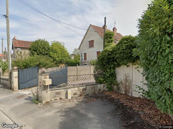 UN ENSEMBLE IMMOBILIER