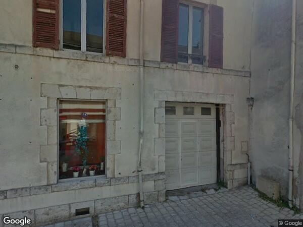 UN ENSEMBLE IMMOBILIER