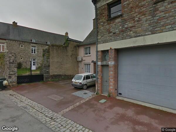 UNE MAISON D'HABITATION