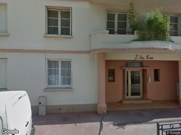UN  APPARTEMENT ET UN CELLIER