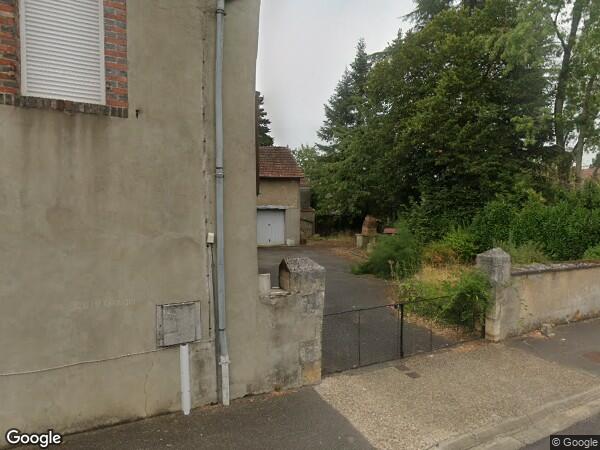 UNE MAISON D'HABITATION