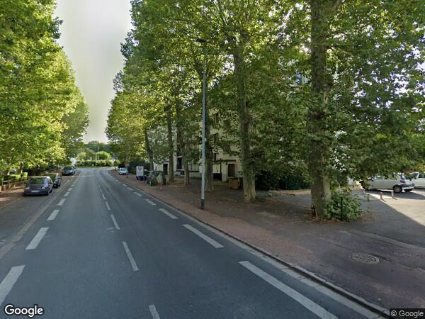 UN APPARTEMENT DE TYPE 4 ET UNE CAVE