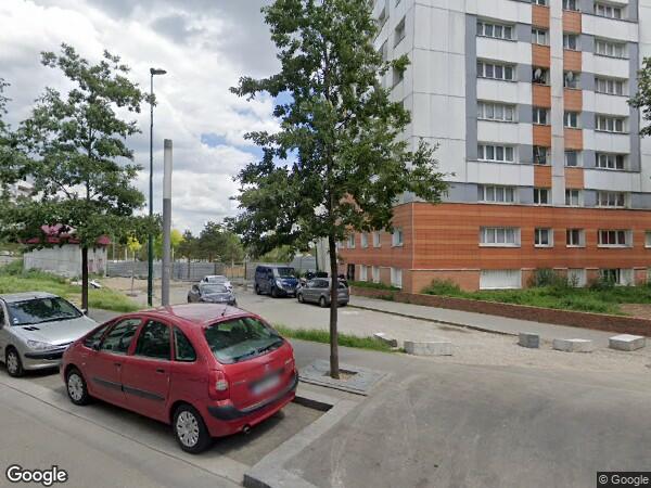 UN APPARTEMENT