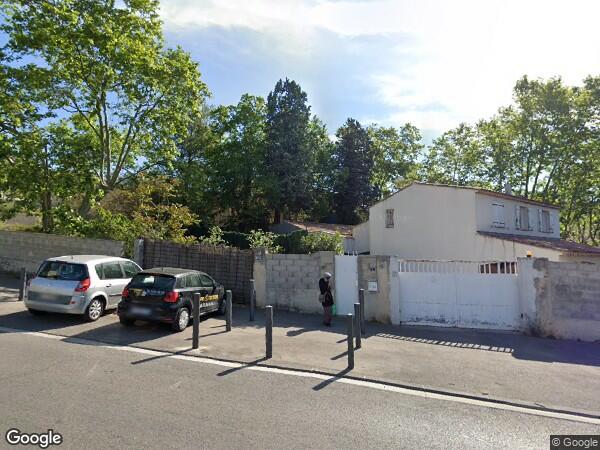 UN APPARTEMENT DE TYPE F4V AVEC UNE CAVE