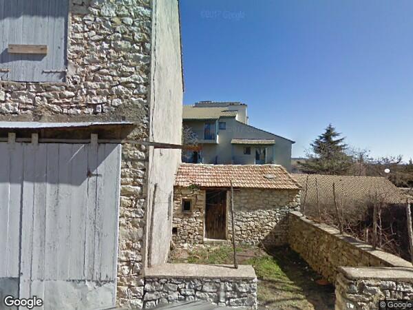 UNE  MAISON DE VILLAGE MITOYENNE DE 98 M² 