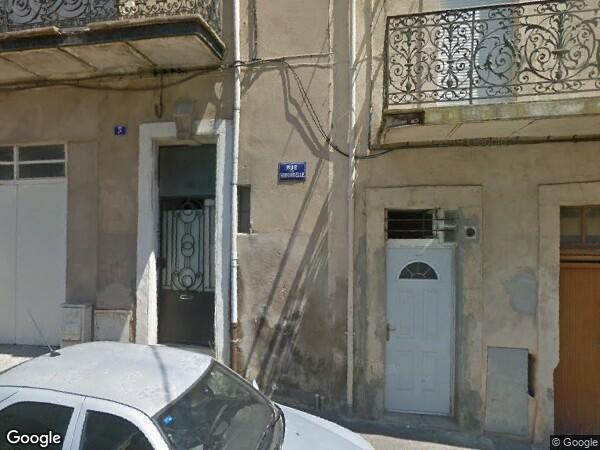 UN  APPARTEMENT AVEC GARAGE ET GRENIER