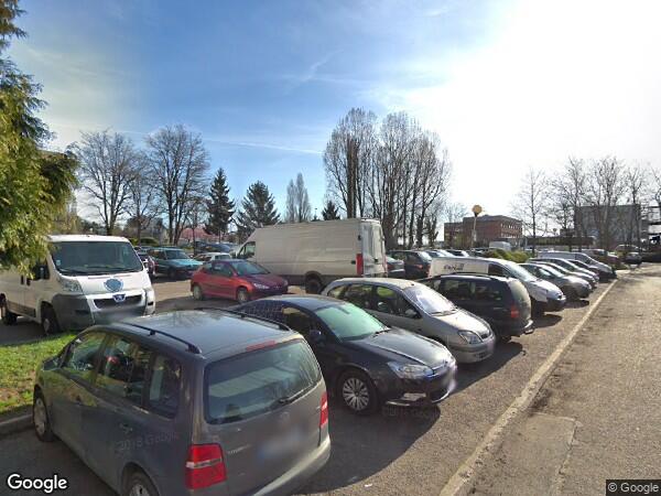 UN  APPARTEMENT AVEC UN PARKING ET UNE CAVE