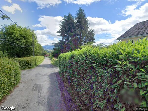 UNE MAISON D'HABITATION