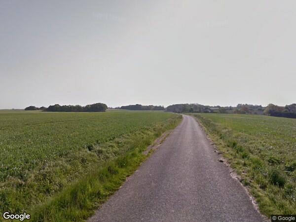 UNE  MAISON D'HABITATION