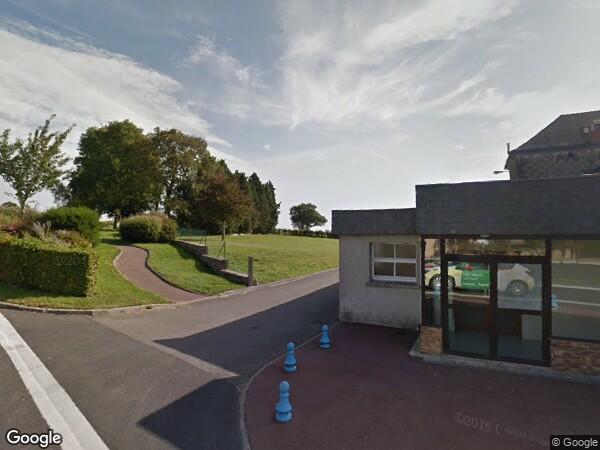 UNE MAISON D'HABITATION