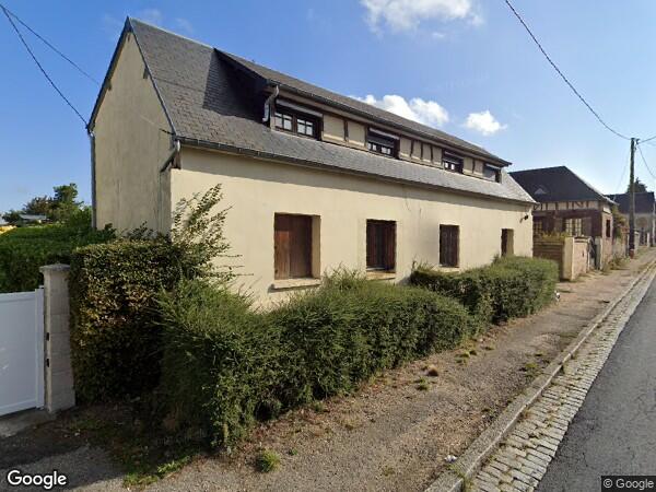 UNE MAISON D'HABITATION