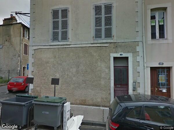 UN  APPARTEMENT DE TYPE STUDIO