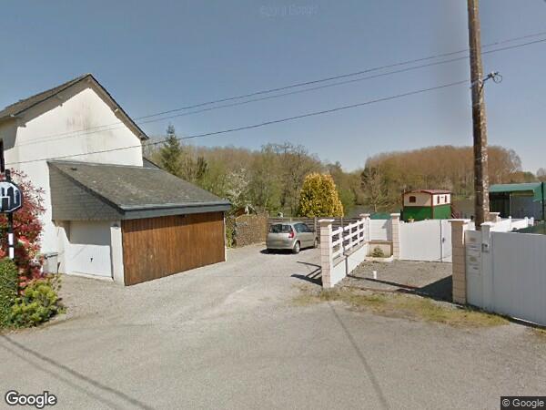 UNE MAISON D'HABITATION