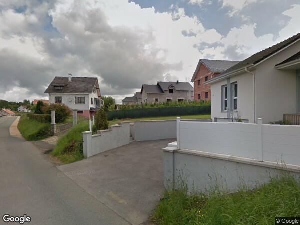 UNE MAISON D'HABITATION