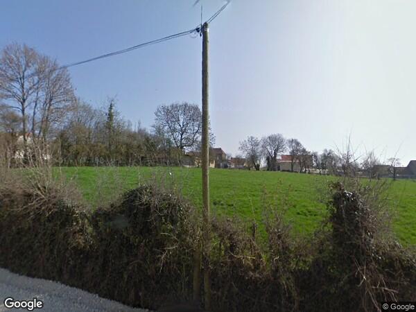 UNE MAISON À USAGE D'HABITATION