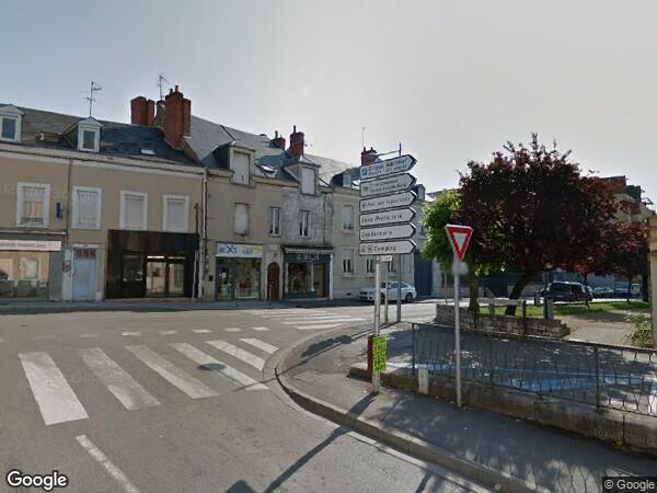 UN  APPARTEMENT AVEC DEUX BALCONS , UNE CAVE ET UN EMPLACEMENT DE PARKING