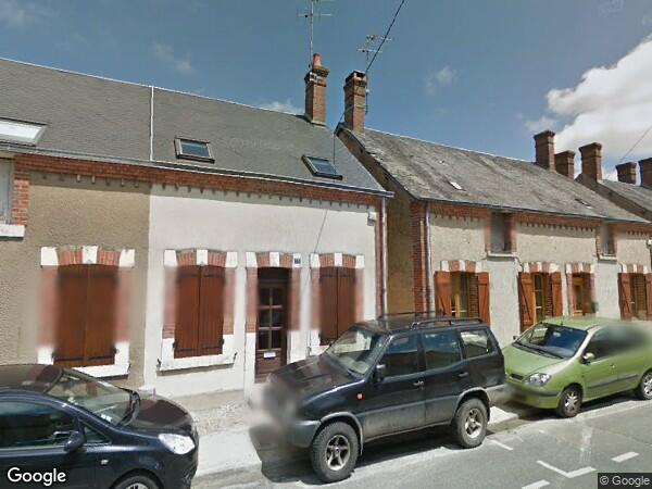 UNE  MAISON D'HABITATION