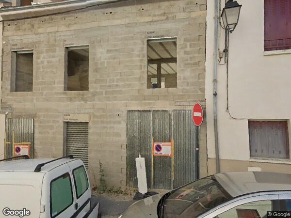 UN LOGEMENT ET UN LOCAL