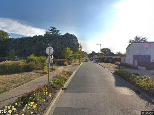 UNE MAISON D'HABITATION