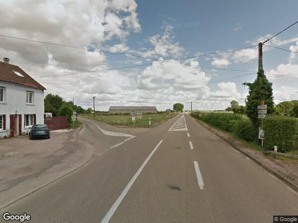 UNE MAISON D'HABITATION