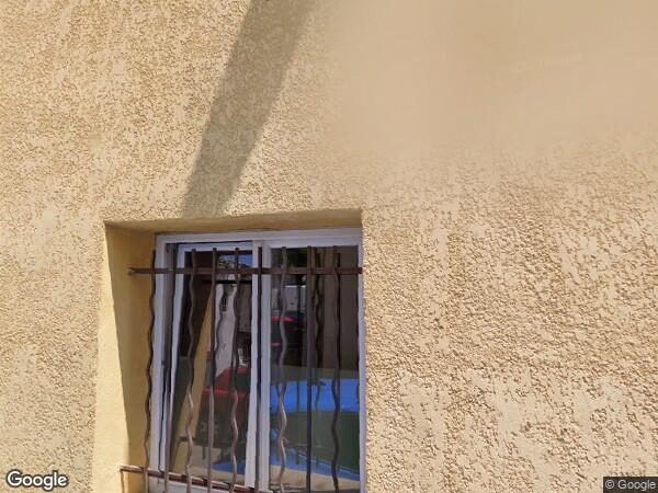 UN  APPARTEMENT DE TYPE T2 AVEC UNE CAVE