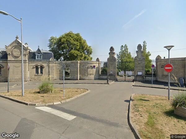 UN  APPARTEMENT DE TYPE T1 ET UN EMPLACEMENT DE PARKING
