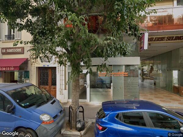 DEUX  LOCAUX ET DEUX RESERVES