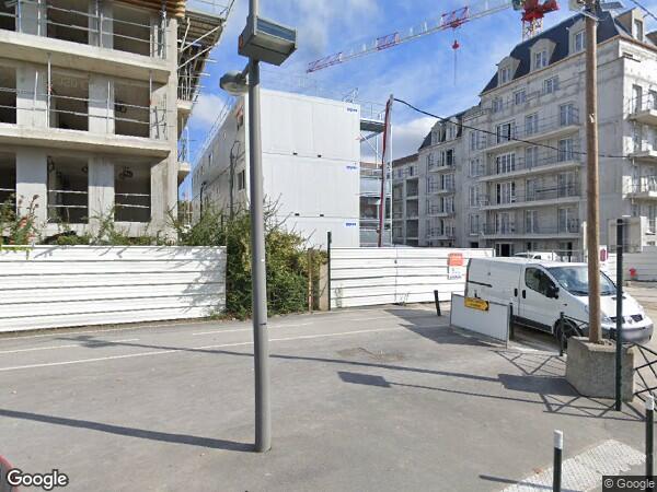 UN PAVILLON D'HABITATION