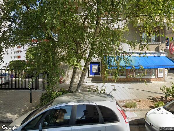 UN  APPARTEMENT DE 5 PIÈCES