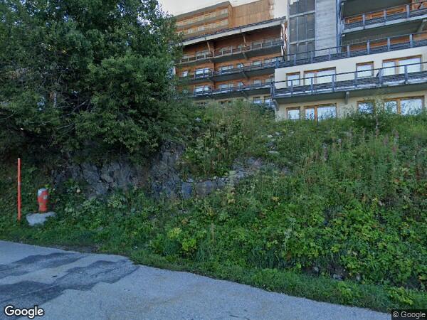 UN  APPARTEMENT + CASIER À SKIS