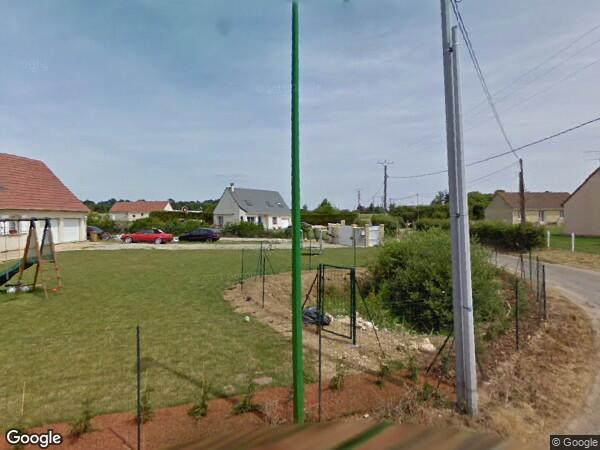 UNE  MAISON D'HABITATION