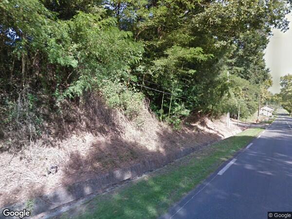 UNE  MAISON D'HABITATION