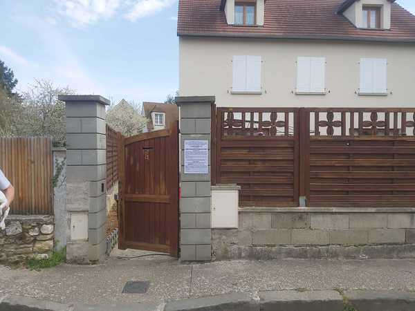 UNE MAISON D'HABITATION