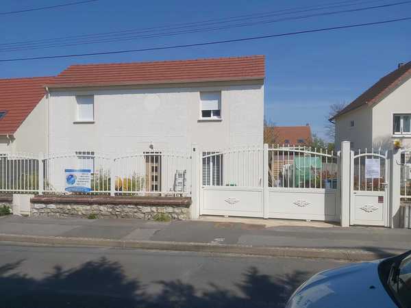 UN PAVILLON DE 95.90 M²