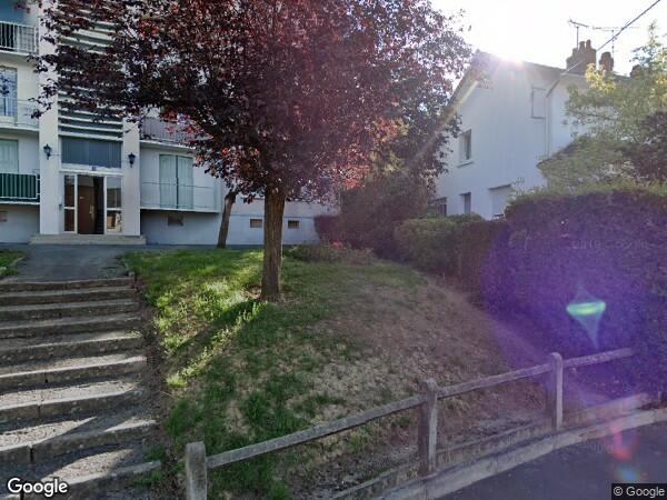 UN APPARTEMENT AVEC UNE CAVE